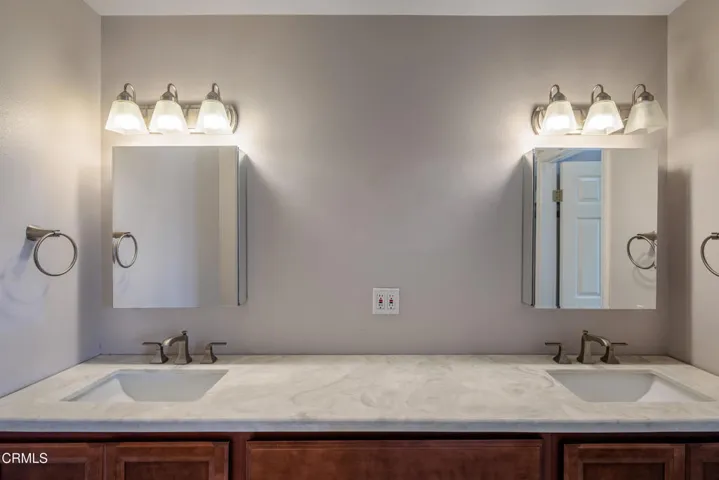 5382 Meadowbluff Ct-3970-HDR