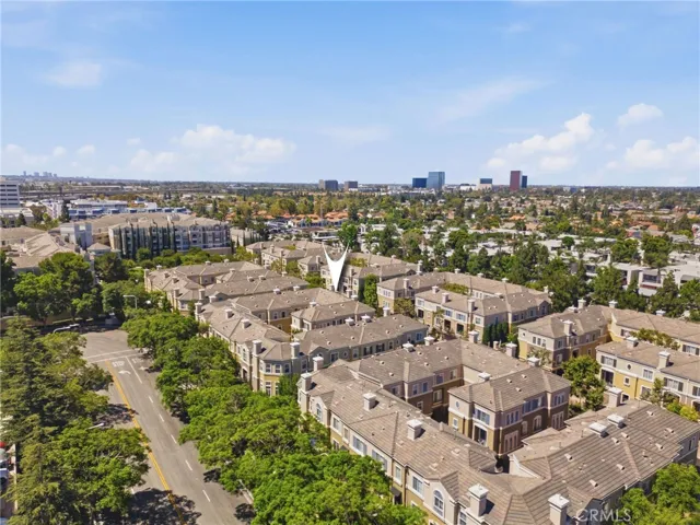 Beautiful South Coast Metro Neighborhood