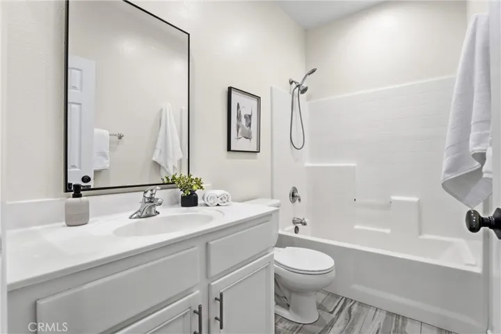 2nd bathroom
