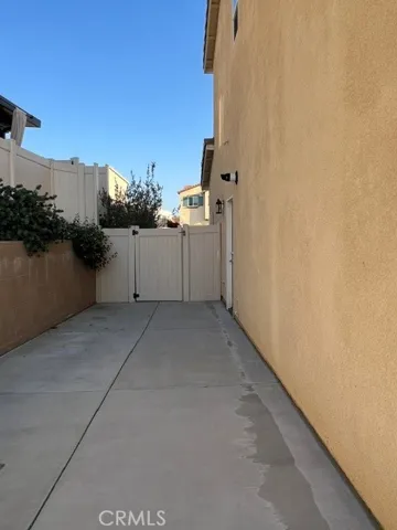 East Side Yard