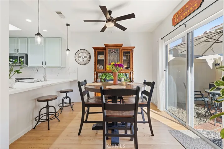 28127 Bobwhite Circle 98, Saugus, California 91350