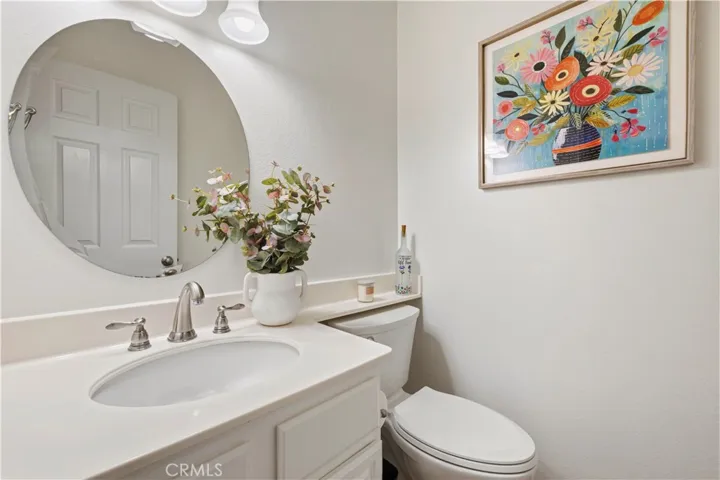 28127 Bobwhite Circle 98, Saugus, California 91350