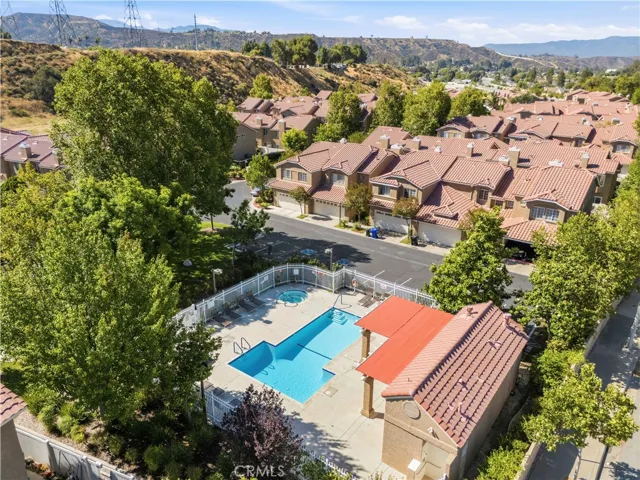28127 Bobwhite Circle 98, Saugus, California 91350