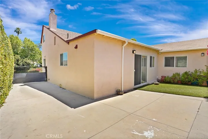 Backyard of front house