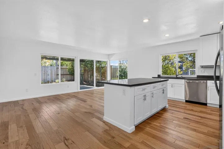 1503 Tucker Lane, Encinitas, California 92024