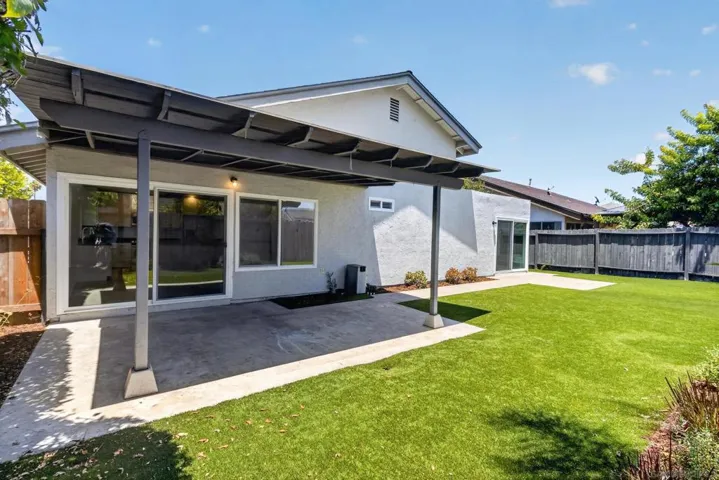 1503 Tucker Lane, Encinitas, California 92024