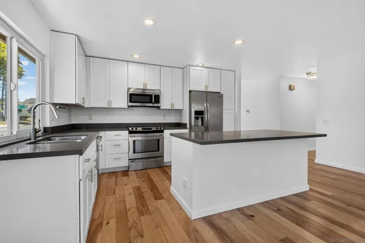 1503 Tucker Lane, Encinitas, California 92024