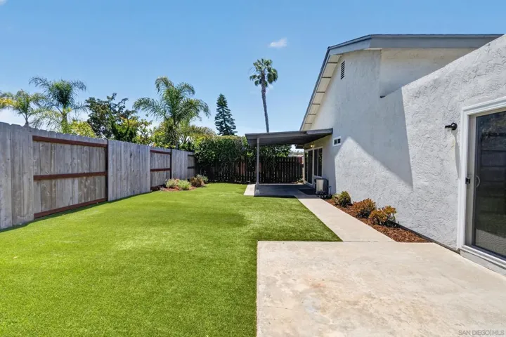 1503 Tucker Lane, Encinitas, California 92024
