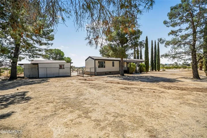 5891 Casper Avenue, Mojave, California 93501