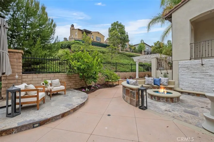 347 Tall Oak, Irvine, California 92603