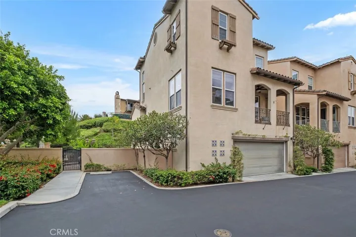 347 Tall Oak, Irvine, California 92603