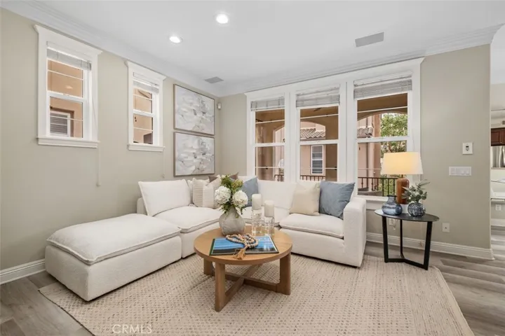 347 Tall Oak, Irvine, California 92603