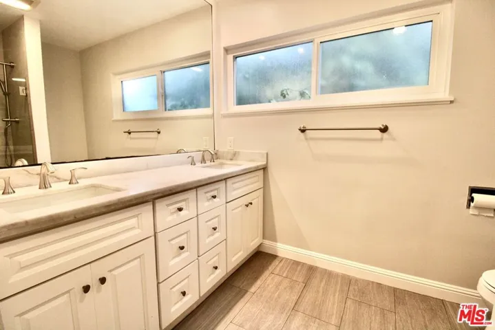 5415 Coldwater Canyon Avenue, Sherman Oaks, California 91401