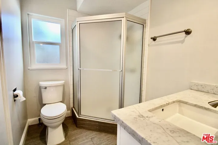 5415 Coldwater Canyon Avenue, Sherman Oaks, California 91401