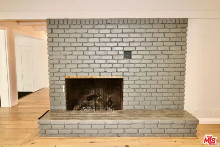 5415 Coldwater Canyon Avenue, Sherman Oaks, California 91401