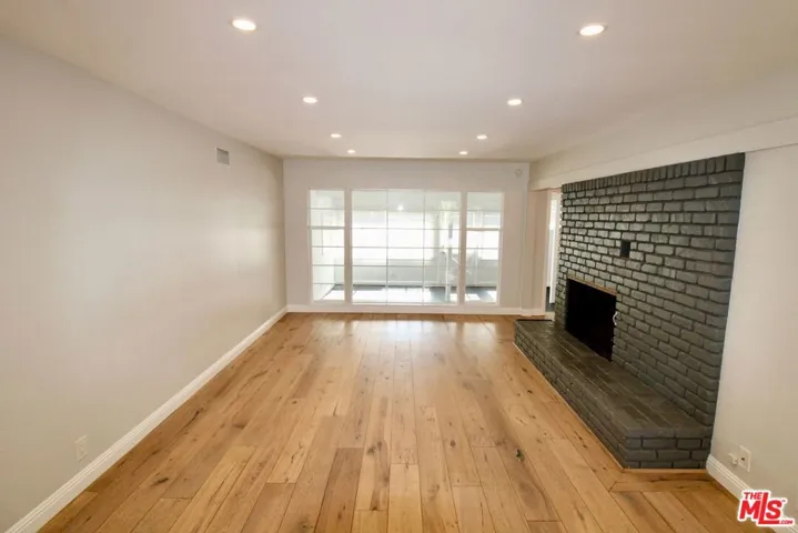 5415 Coldwater Canyon Avenue, Sherman Oaks, California 91401