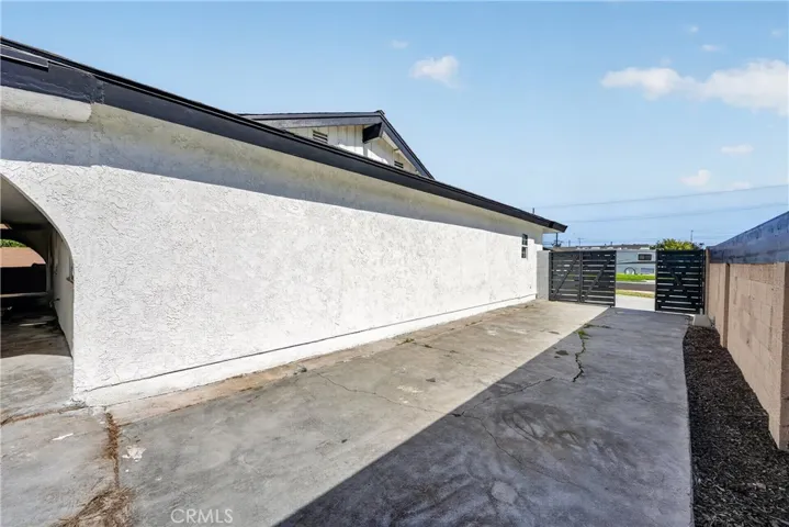 6091 Shelly, Huntington Beach, California 92647
