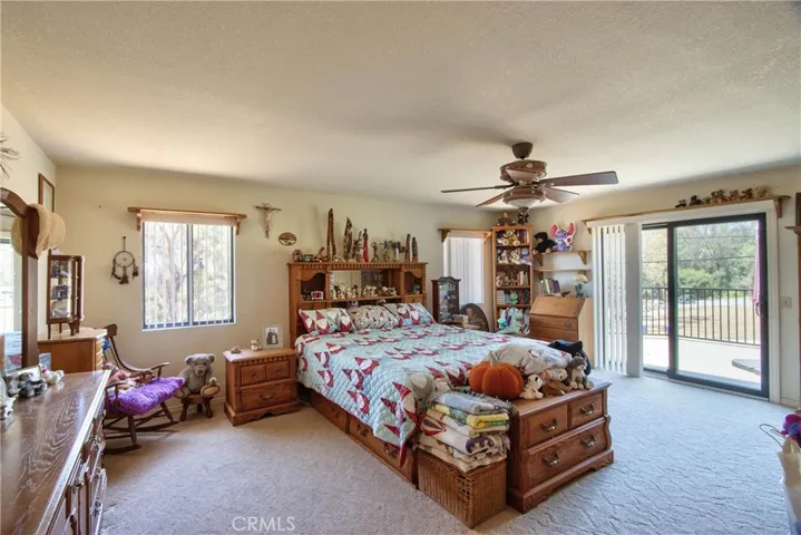2160 Gird Road, Fallbrook, California 92028