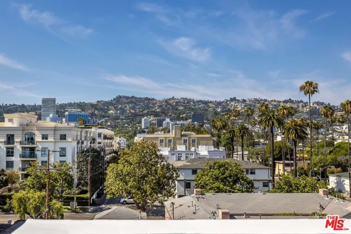 137 N Doheny Drive 4, West Hollywood, California 90048