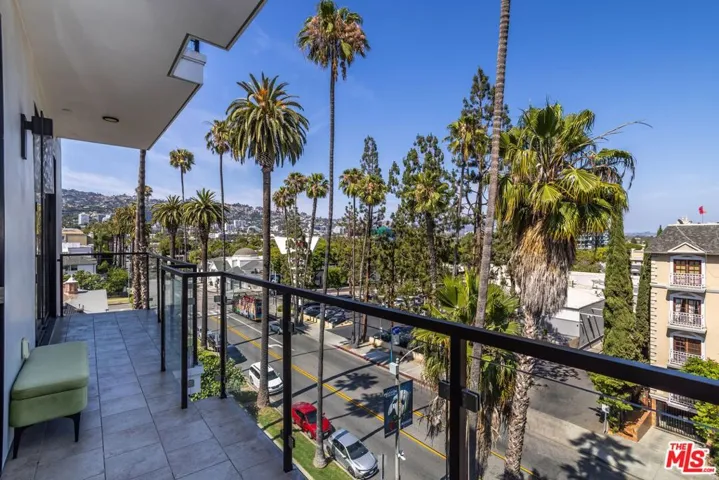 137 N Doheny Drive 4, West Hollywood, California 90048