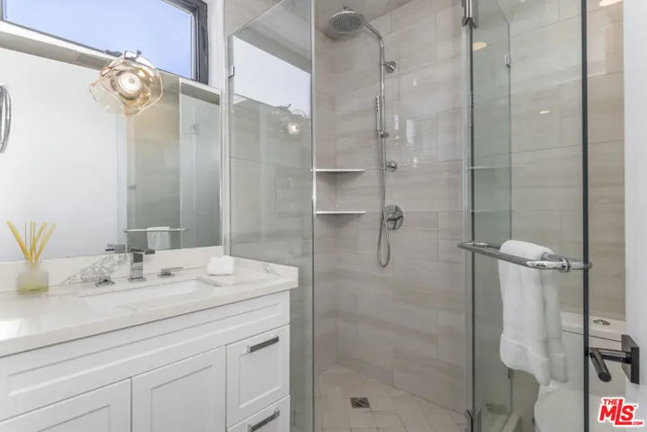 137 N Doheny Drive 4, West Hollywood, California 90048