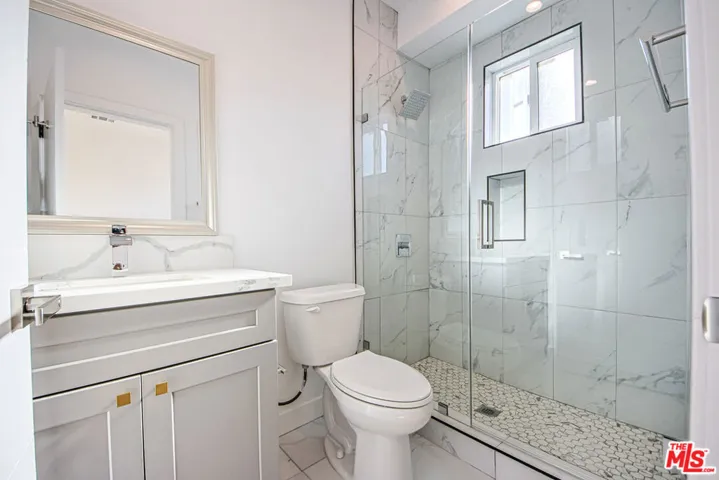 11443 Hatteras Street, North Hollywood, California 91601