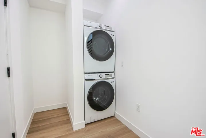 11443 Hatteras Street, North Hollywood, California 91601