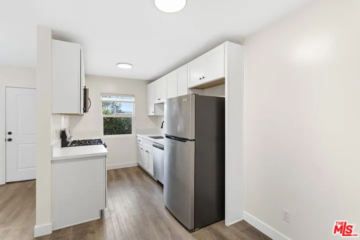 1743 9th Street 1, Santa Monica, California 90404