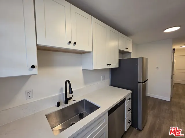 1743 9th Street 1, Santa Monica, California 90404