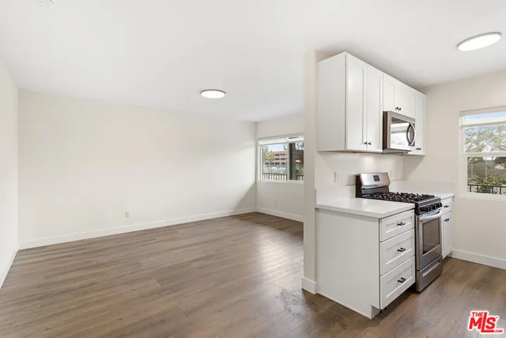 1743 9th Street 1, Santa Monica, California 90404