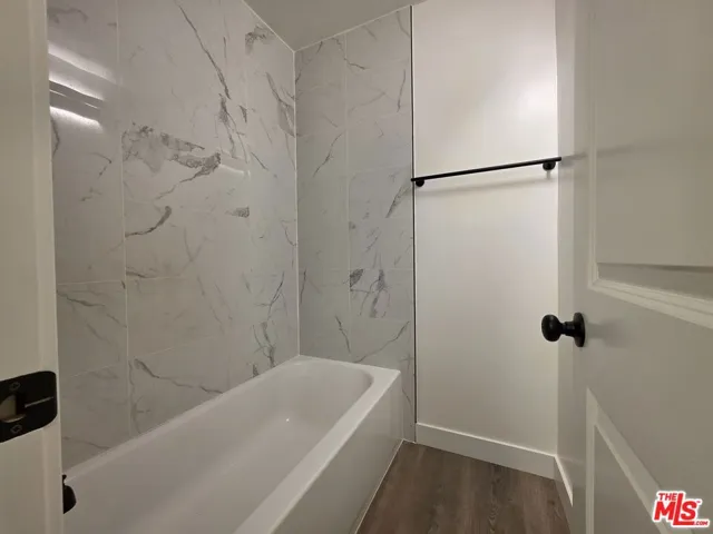 1743 9th Street 1, Santa Monica, California 90404