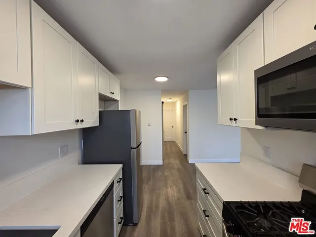 1743 9th Street 1, Santa Monica, California 90404