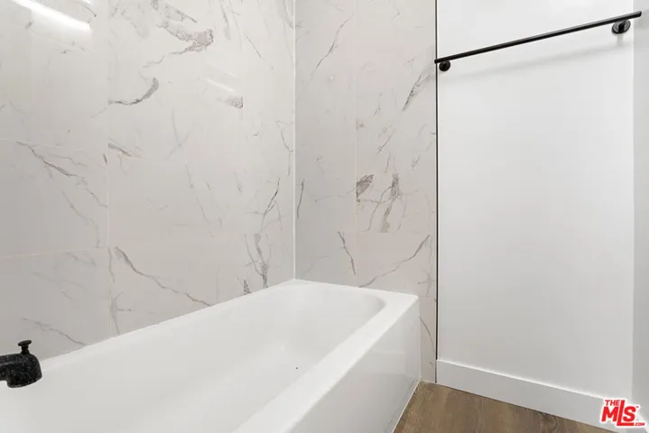 1743 9th Street 1, Santa Monica, California 90404