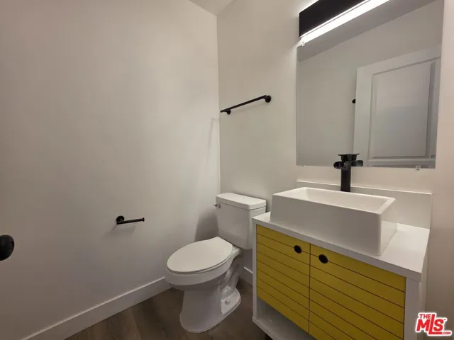1743 9th Street 1, Santa Monica, California 90404