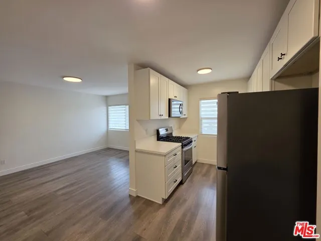 1743 9th Street 1, Santa Monica, California 90404