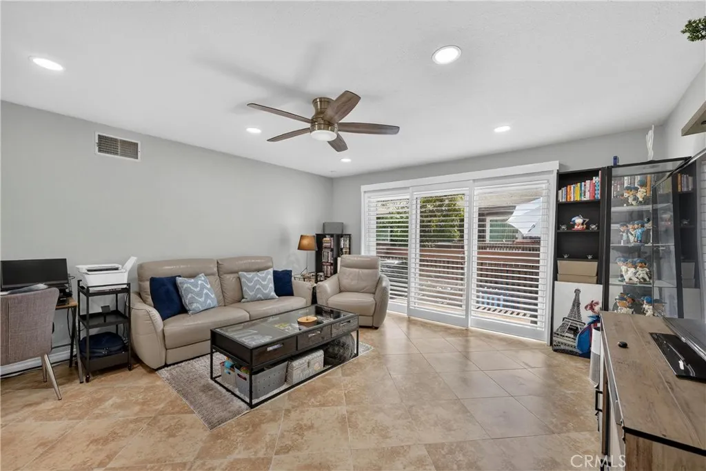 1062 Cabrillo Park, Santa Ana, California 92701 — photo 4
