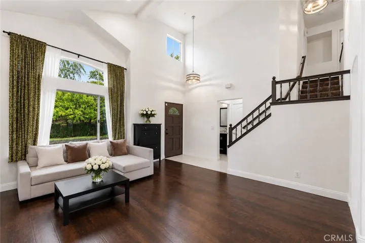 126 Bloom, Claremont, California 91711