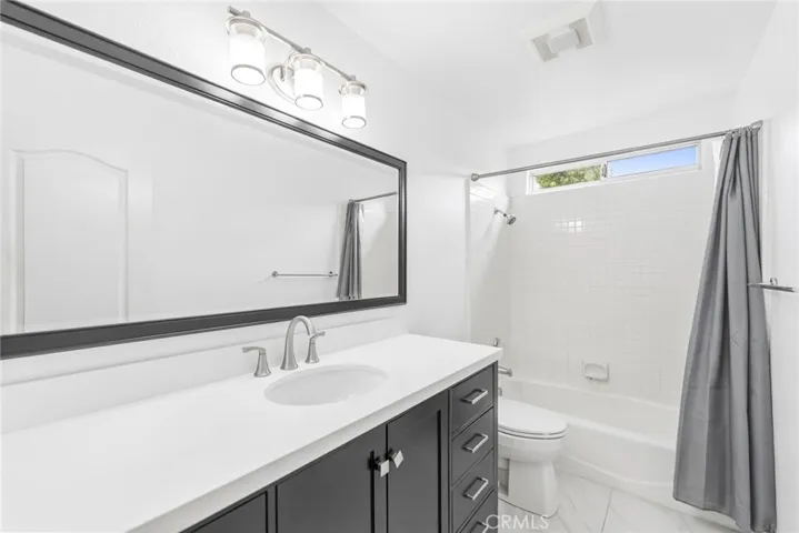 126 Bloom, Claremont, California 91711