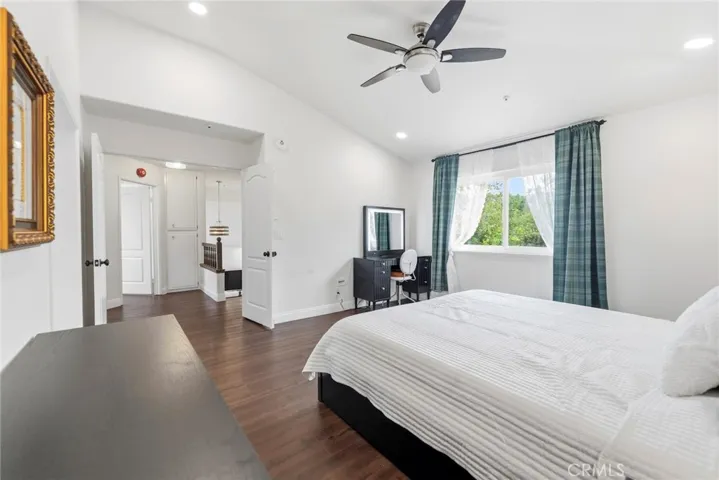 126 Bloom, Claremont, California 91711