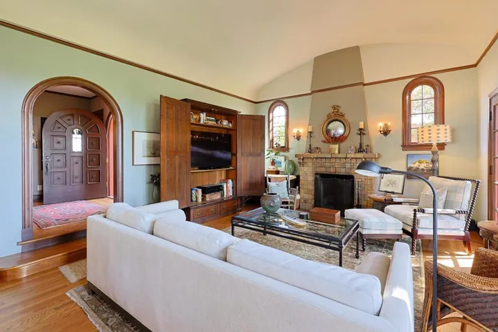 1027 Adella, Coronado, California 92118