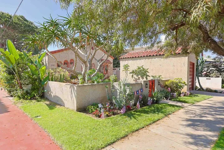 1027 Adella, Coronado, California 92118