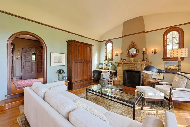 1027 Adella, Coronado, California 92118