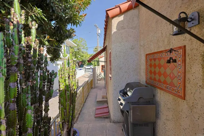 1027 Adella, Coronado, California 92118