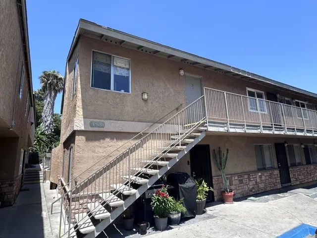 4960 70 Auburn Drive, San Diego, California 92105