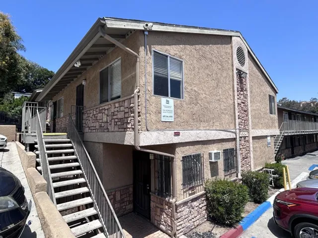 4960 70 Auburn Drive, San Diego, California 92105