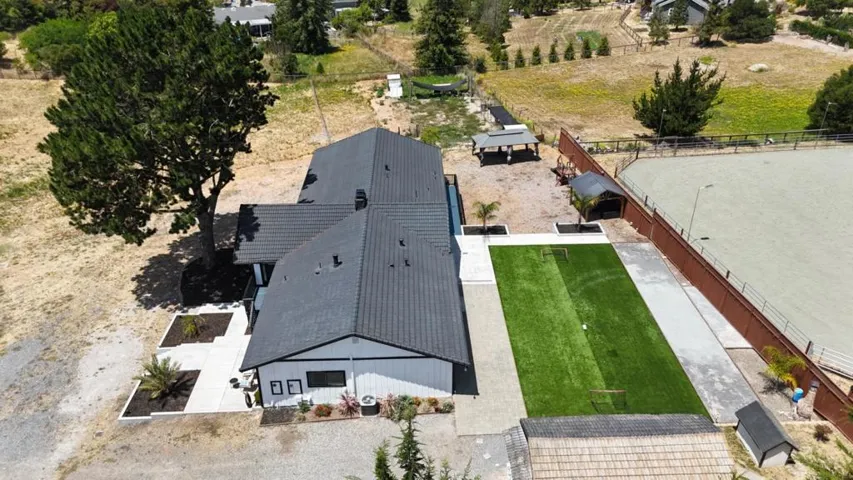 73 Aloha Court, Petaluma, California 94952