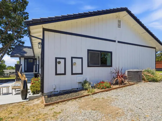 73 Aloha Court, Petaluma, California 94952