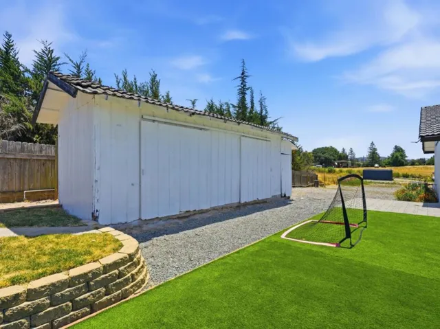 73 Aloha Court, Petaluma, California 94952