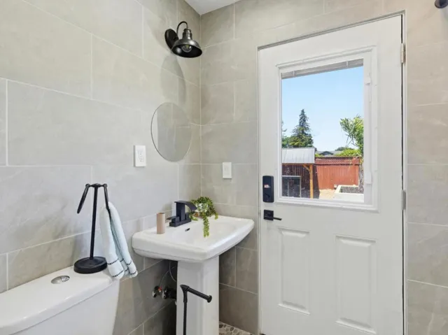 73 Aloha Court, Petaluma, California 94952