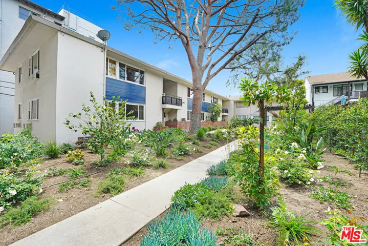 1219 N Crescent Heights Boulevard C, West Hollywood, California 90046